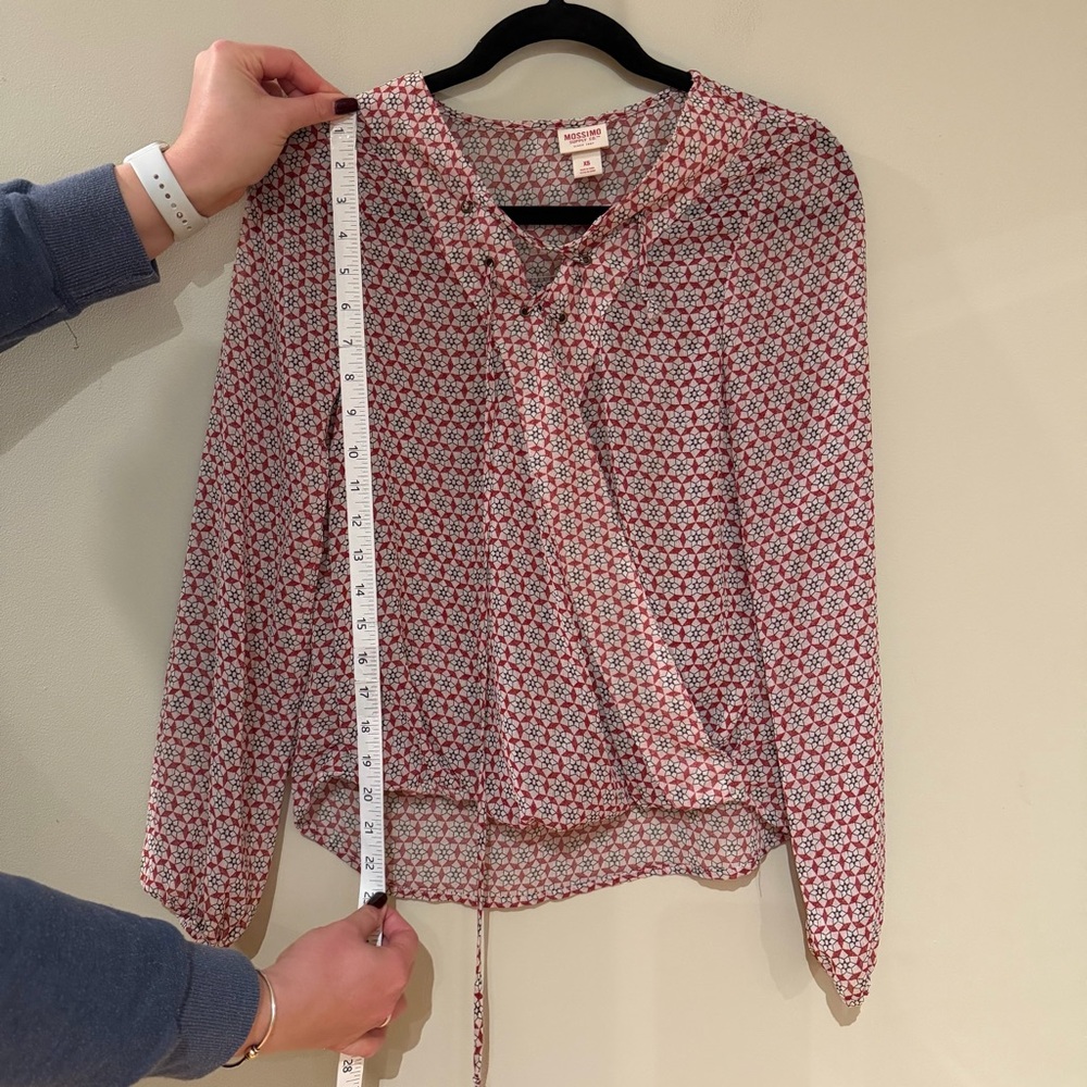 Mossimo Red Patterned Blouse - Picture 2 of 6